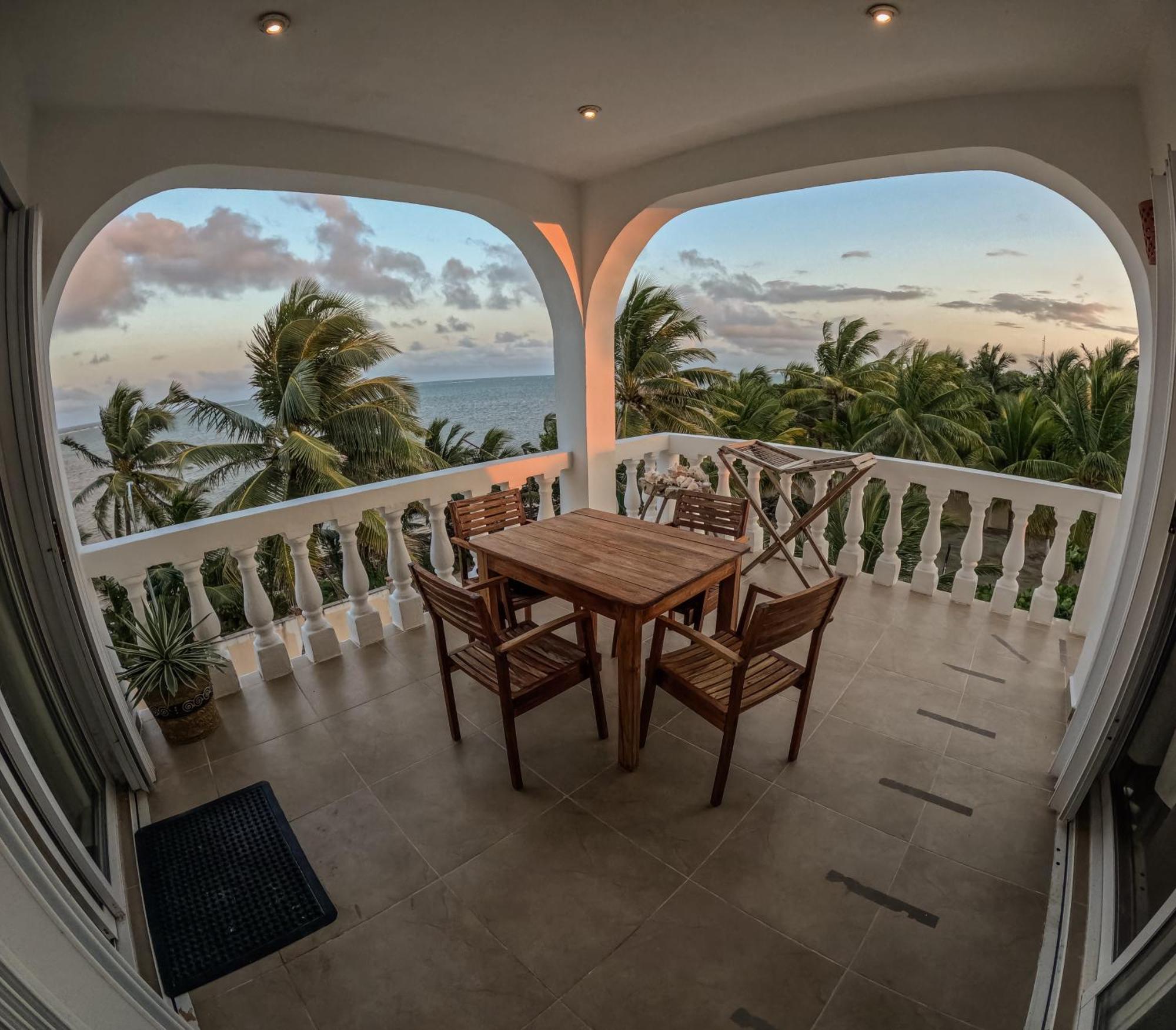 דירות סקלאק Caribbean Casa Blanca מראה חיצוני תמונה